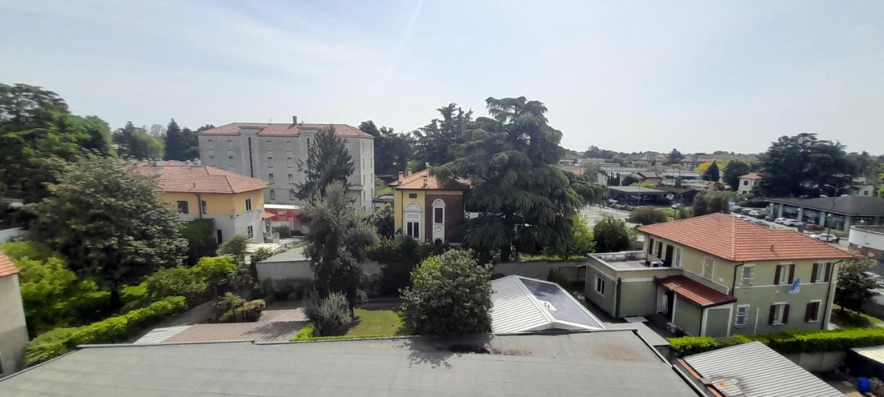 I Feel Orange Otel Legnano Dış mekan fotoğraf