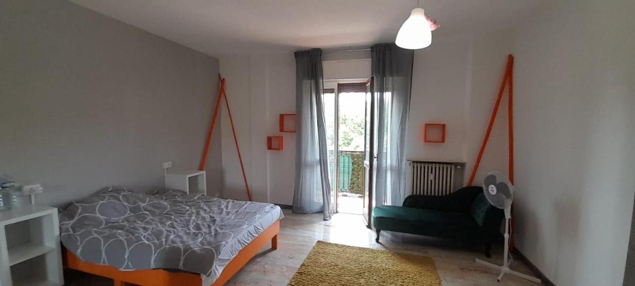 I Feel Orange Otel Legnano Dış mekan fotoğraf